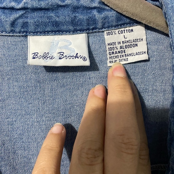 BOBBIE BROOKS embroidered jean jacket/button up size: large - Picture 4 of 10